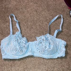 Victoria’s Secret Dream Angels blue Lace Unlined push up without padding bra